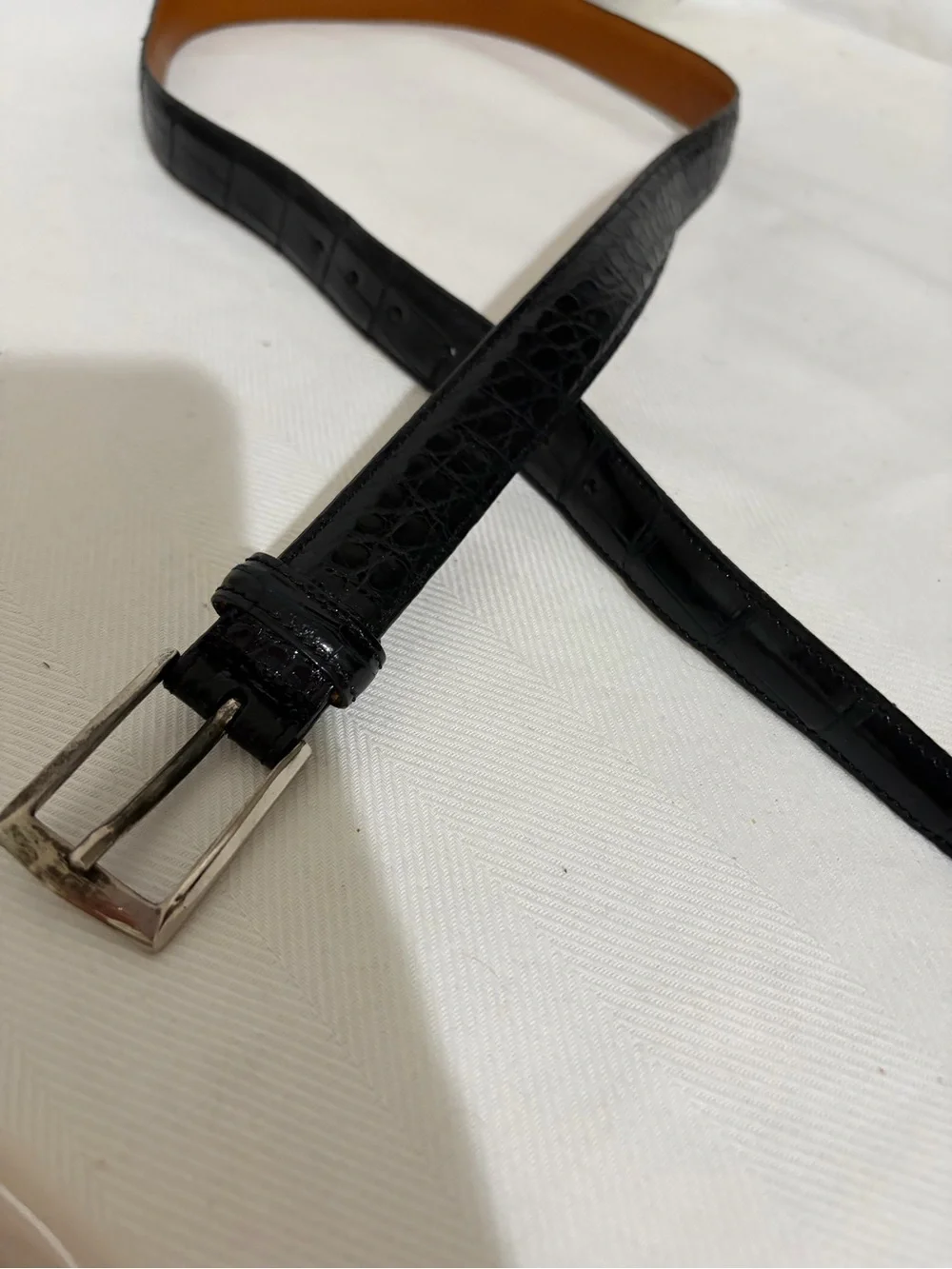 Trafalgar Black Belt Classic Vintage Embossed Leather Crocodile USA 34